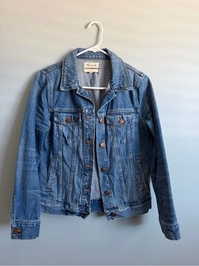 Madewell Light Blue Denim Jacket with Classic Label - Size M (runs small)